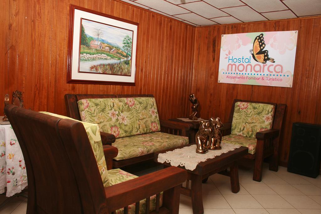 Hostal Monarca Medellín Buitenkant foto